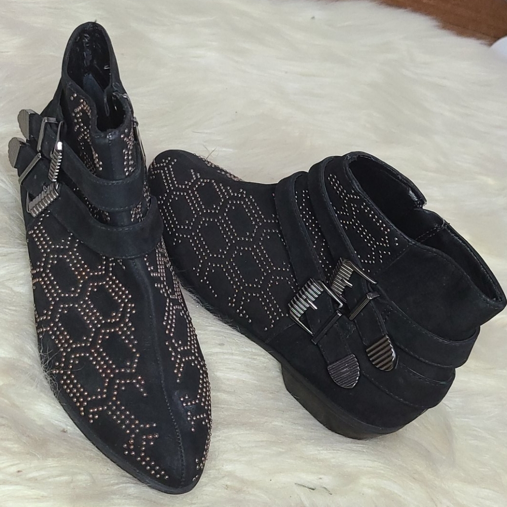 NWT Schutz nobuck black studded booties 6b